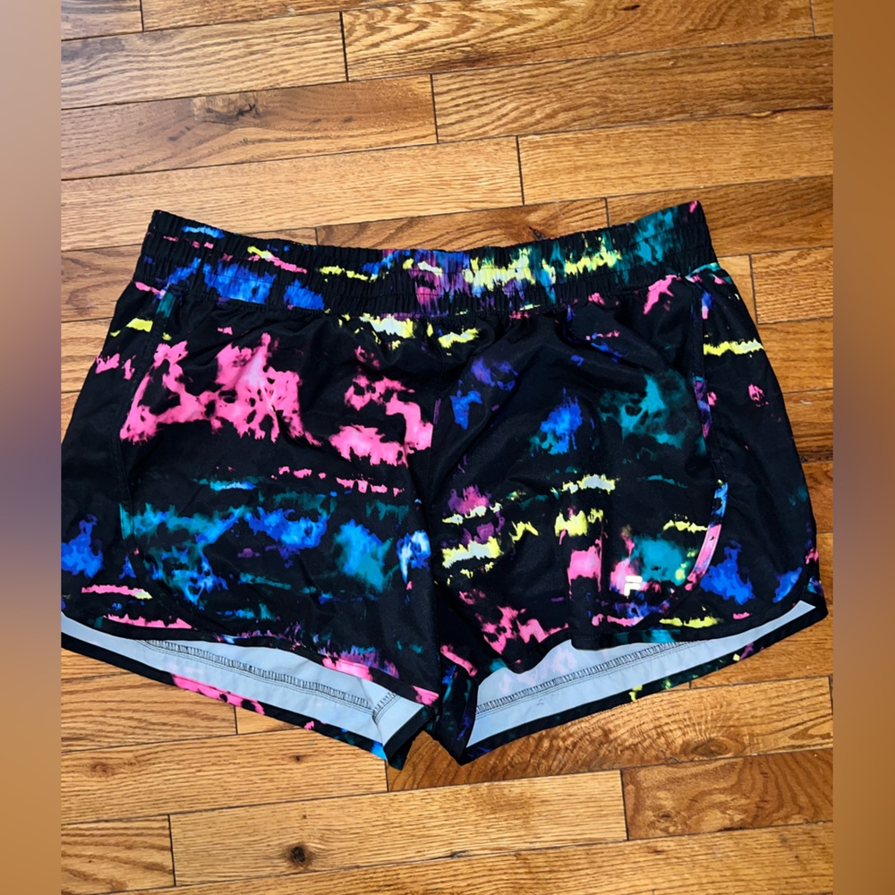 Fila running short